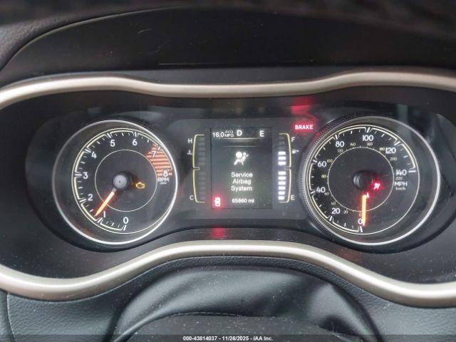 Jeep Cherokee Altitude Fwd Image 7