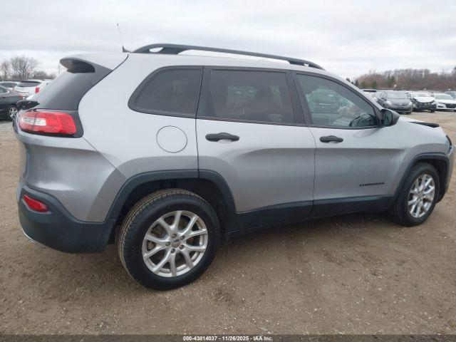 Jeep Cherokee Altitude Fwd Image 16