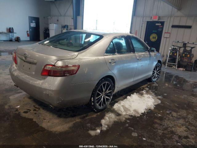 Toyota Camry Le V6 Image 3