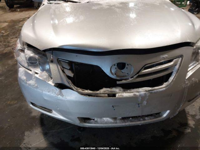 Toyota Camry Le V6 Image 7