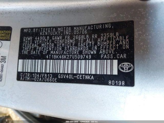 Toyota Camry Le V6 Image 10