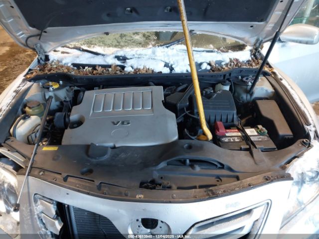 Toyota Camry Le V6 Image 4