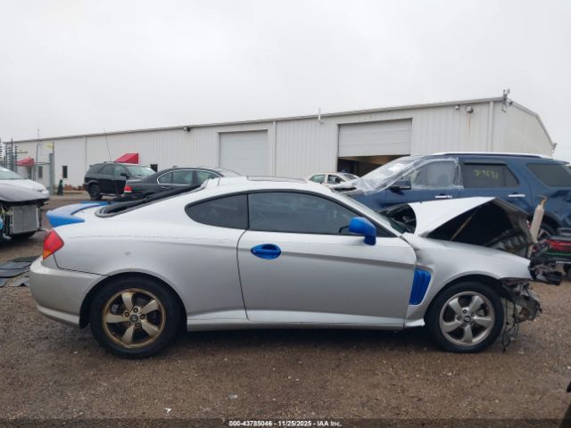 Hyundai Tiburon Image 10