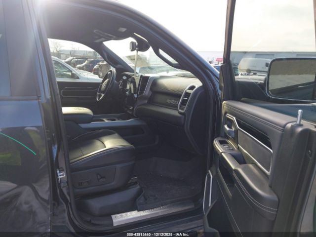 Ram 2500 Laramie  4x4 6'4 Box Image 4