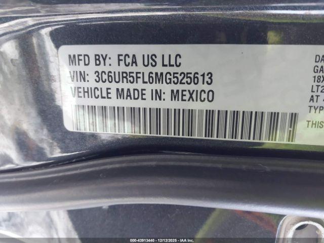 Ram 2500 Laramie  4x4 6'4 Box Image 11