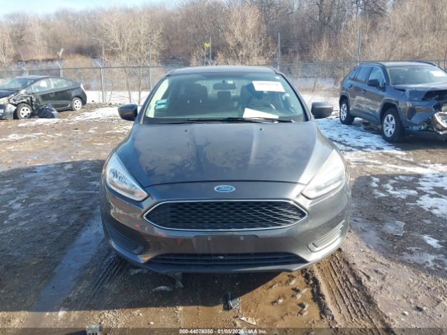 Ford Focus Se Image 6