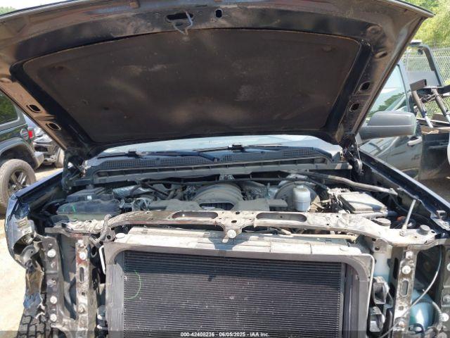 Chevrolet Silverado 1500 Image 10