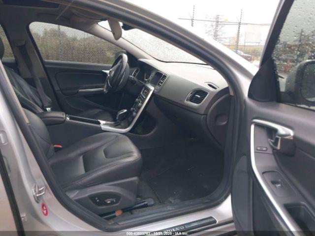 Volvo S60 T5 Premier Image 9