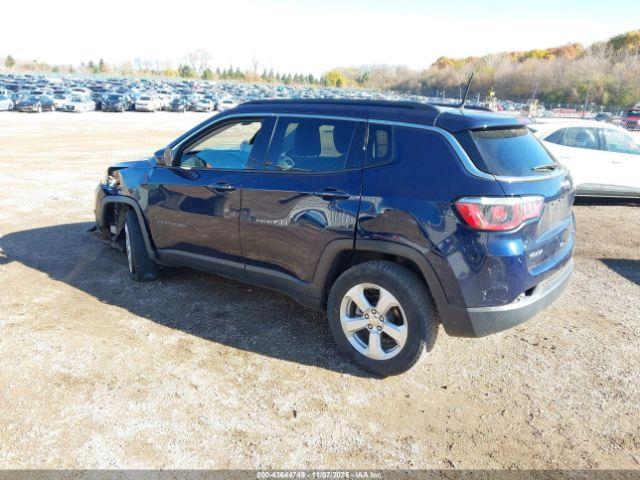 Jeep Compass Latitude 4x4 Image 3