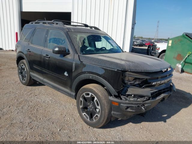 Ford Bronco Outer Banks Image 1