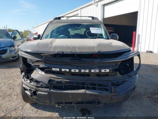Ford Bronco Outer Banks Image 10