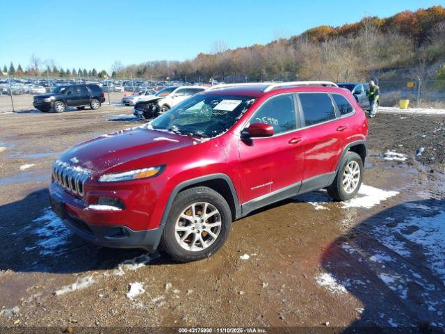 Jeep Cherokee Latitude 4x4 Image 4