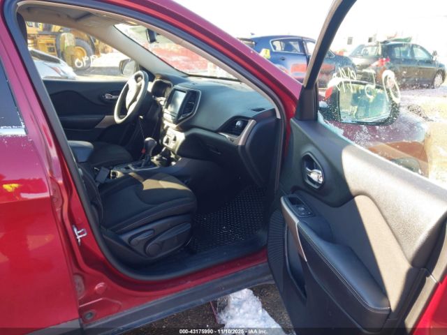 Jeep Cherokee Latitude 4x4 Image 7