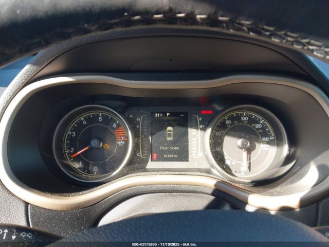 Jeep Cherokee Latitude 4x4 Image 10