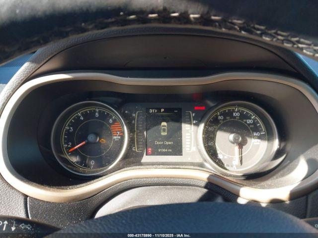 Jeep Cherokee Latitude 4x4 Image 10