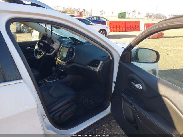 Jeep Cherokee Limited Image 11