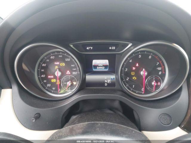 Mercedes-Benz Cla-class 4matic Image 8