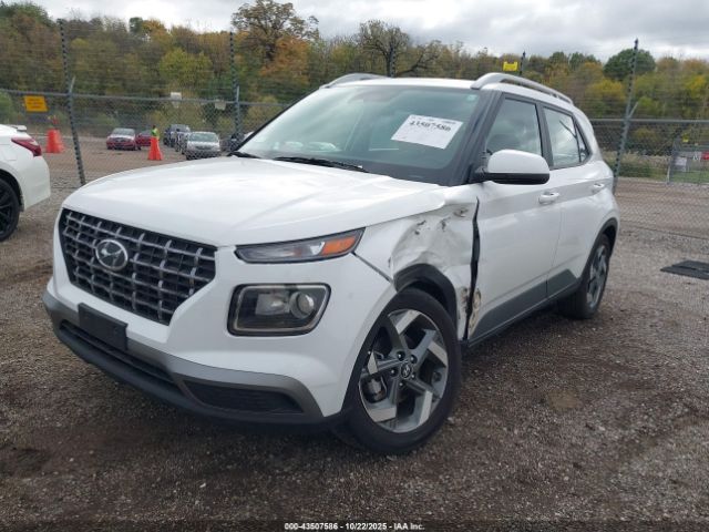 Hyundai VENUE Sel Image 16