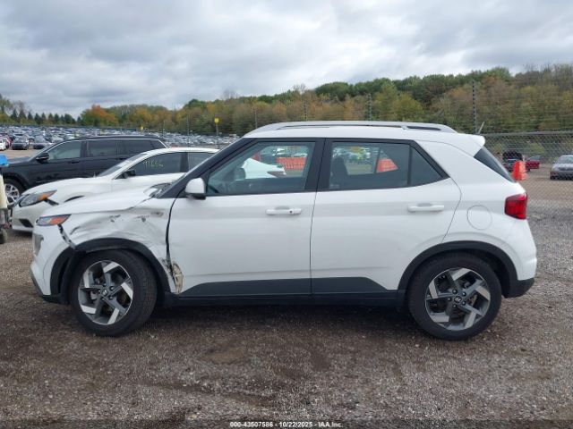 Hyundai VENUE Sel Image 11