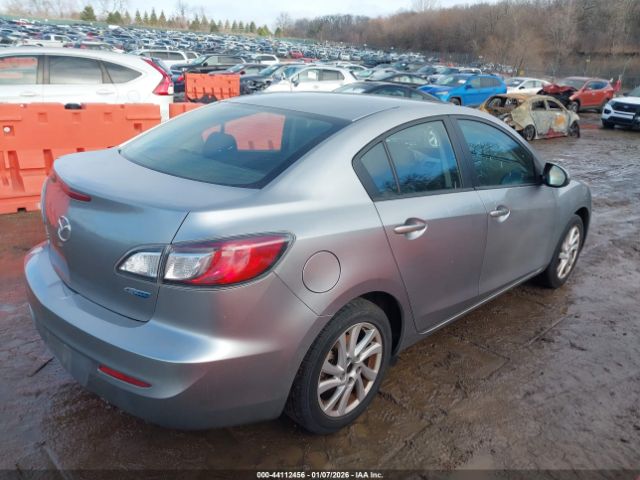 Mazda Mazda3 I Touring Image 2