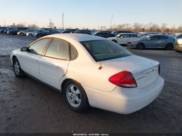 Ford Taurus Se Image 3
