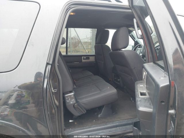 Ford Expedition Xlt Image 9