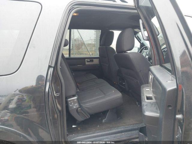 Ford Expedition Xlt Image 9