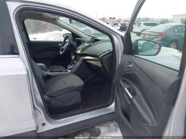 Ford Escape Se Image 12