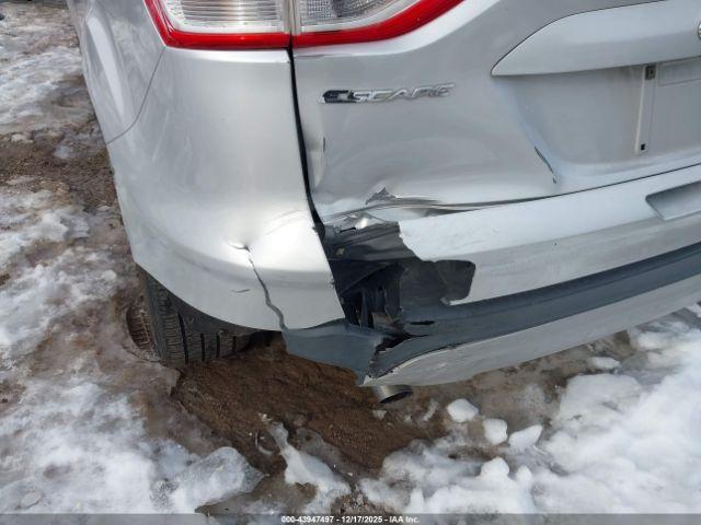 Ford Escape Se Image 8