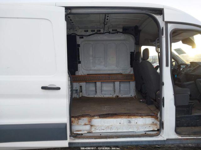 Ford Transit Image 7
