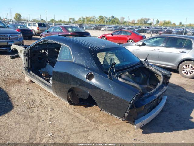 Dodge Challenger Image 7